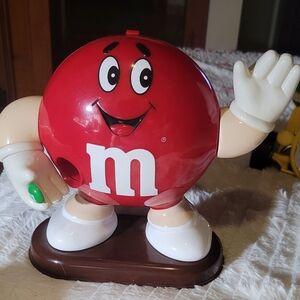 M&M candy Dispenser, Like new condition.